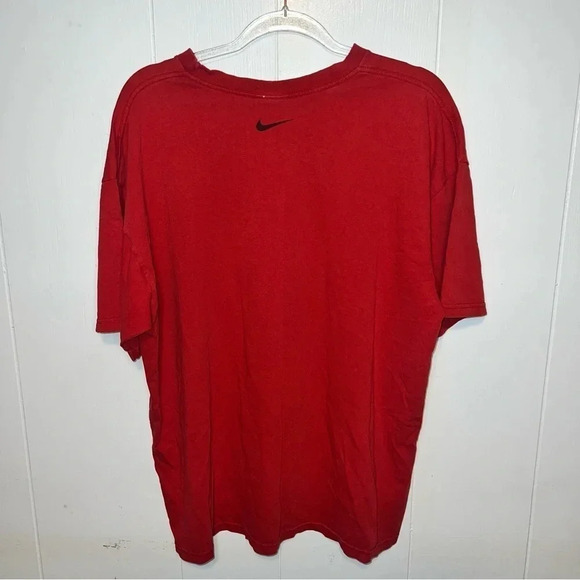 VINTAGE Gray Tag Nike Red Short Sleeve T-shirt Size Extra Lage Tee - Picture 2 of 4
